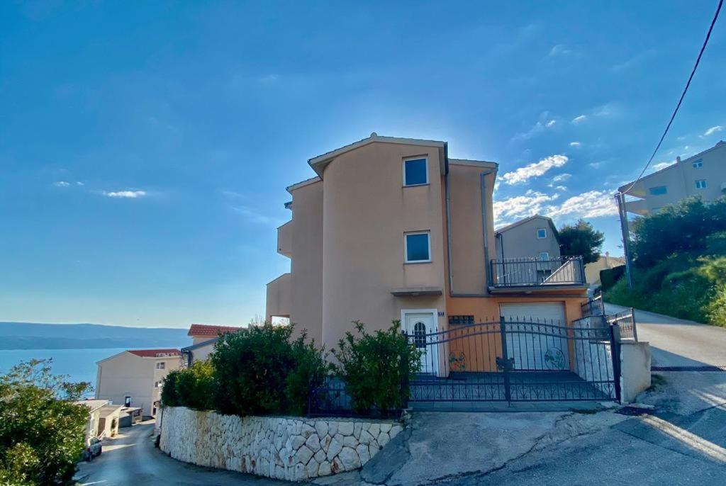 Panorama Apartment Jakov Омиш Экстерьер фото